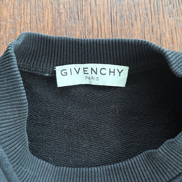 Givenchy Black Logo Cropped Sweatshirt - Picture 3 of 4
